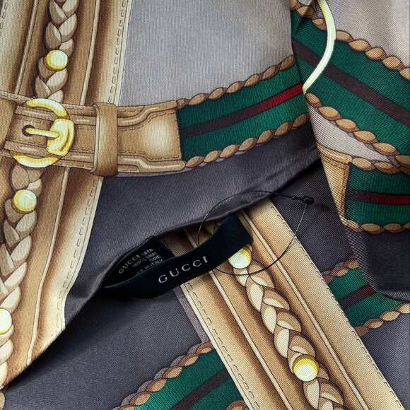Display #2 Gucci Scarf Iconic Horsebit Logo Print Silk Wrap - Picture 9 of 16
